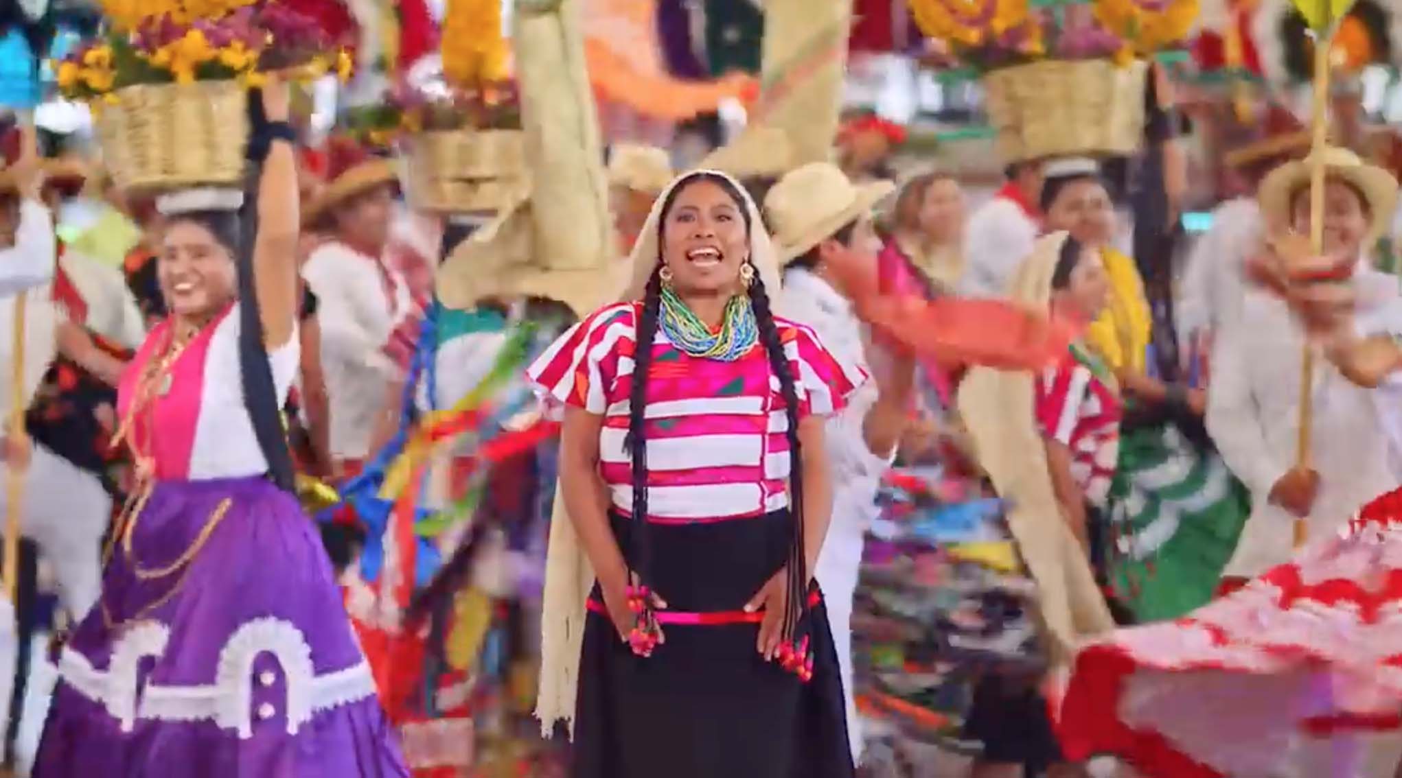 Video: Yalitza Aparicio promueve la máxima fiesta de Oaxaca  en spot de la Guelaguetza 2019