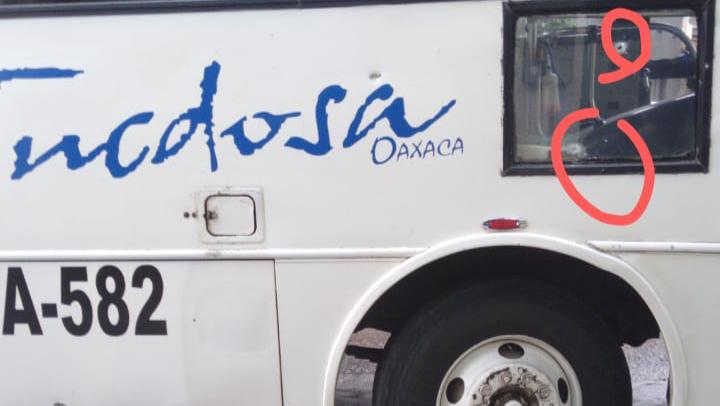 Atacan a balazos a urbanero en la Colonia Reforma, Oaxaca