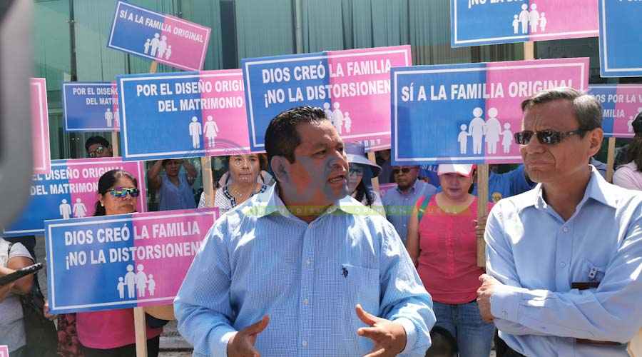 Comunidad cristiana se opone a la Ley de matrimonio igualitario en Oaxaca