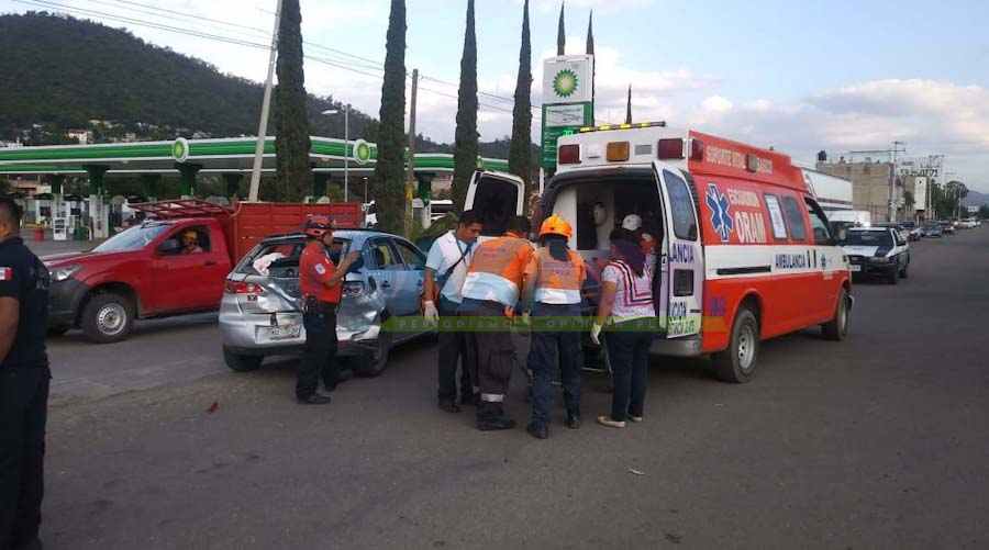 Choque sobre Riberas del Atoyac deja cuatro lesionados