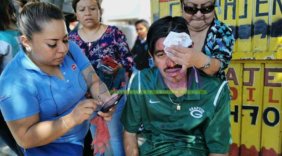 Fuerte choque deja lesionado a trabajador de la UABJO en Santa Rosa, Oaxaca