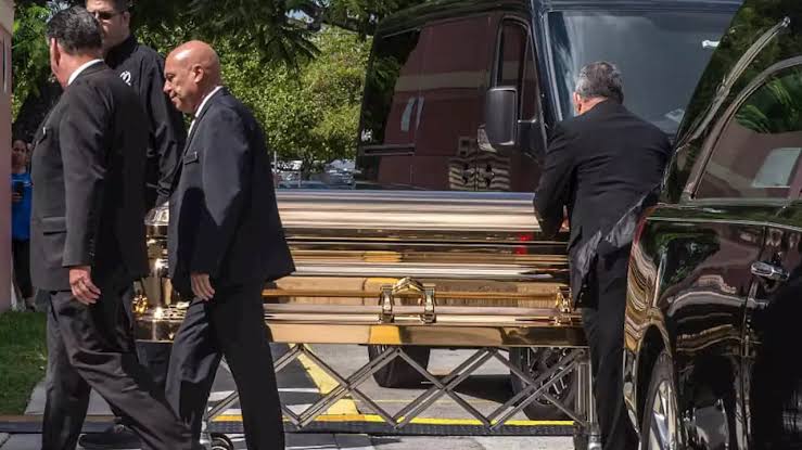 Así fue la despedida al príncipe de la canción, José José