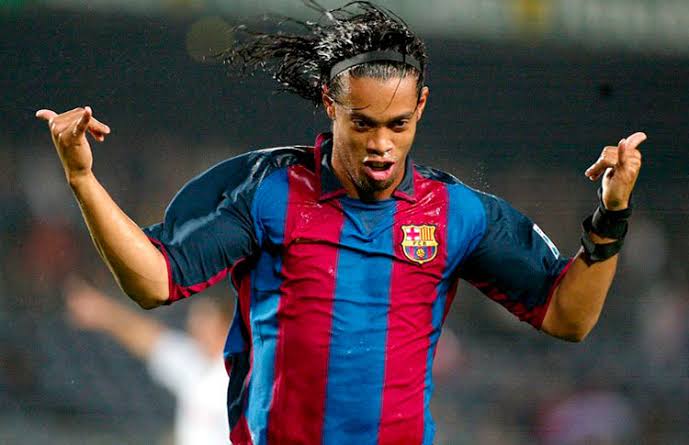 Confirma Ronaldinho que volverá a jugar en México