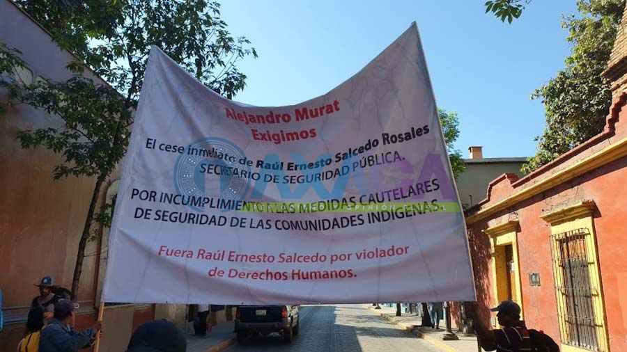 Con bloqueo exigen salida del Secretario de Seguridad Pública de Oaxaca