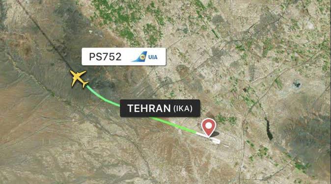 Se estrella avión en la capital de Irán al salir de Ucrania con 180 pasajeros
