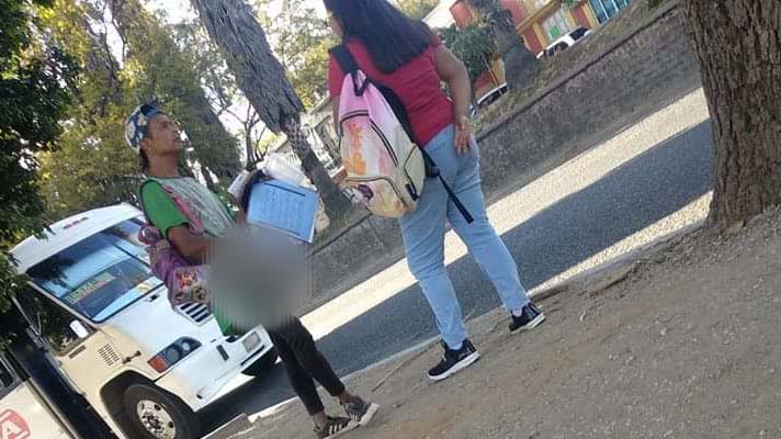 Exhiben a acosador sexual, finge vender aretes en calles de Oaxaca