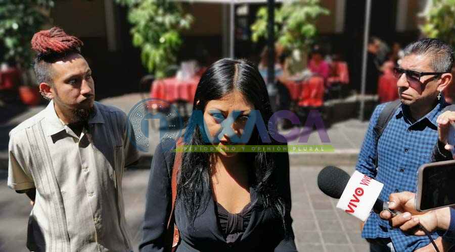 Denuncian artistas abuso de autoridad tras detención de joven en el zócalo, Oaxaca