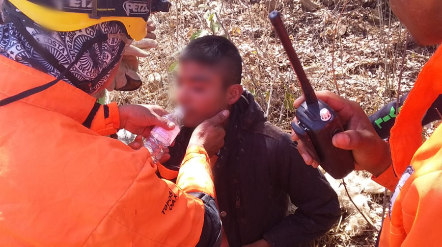 Localizan a joven desaparecido con severo cuadro de deshidratación en Huayapam, Oaxaca
