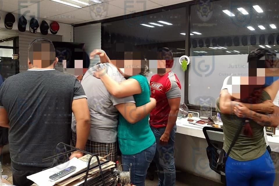 En un hotel en la alcaldía Miguel Hidalgo de la CDMX, fueron rescatados 14 médicos que habían sido secuestrados.