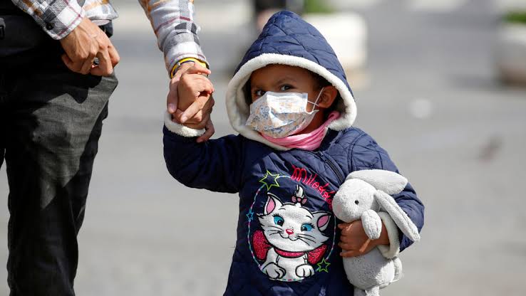 Hospitalizan a niños por raro síndrome relacionado con coronavirus