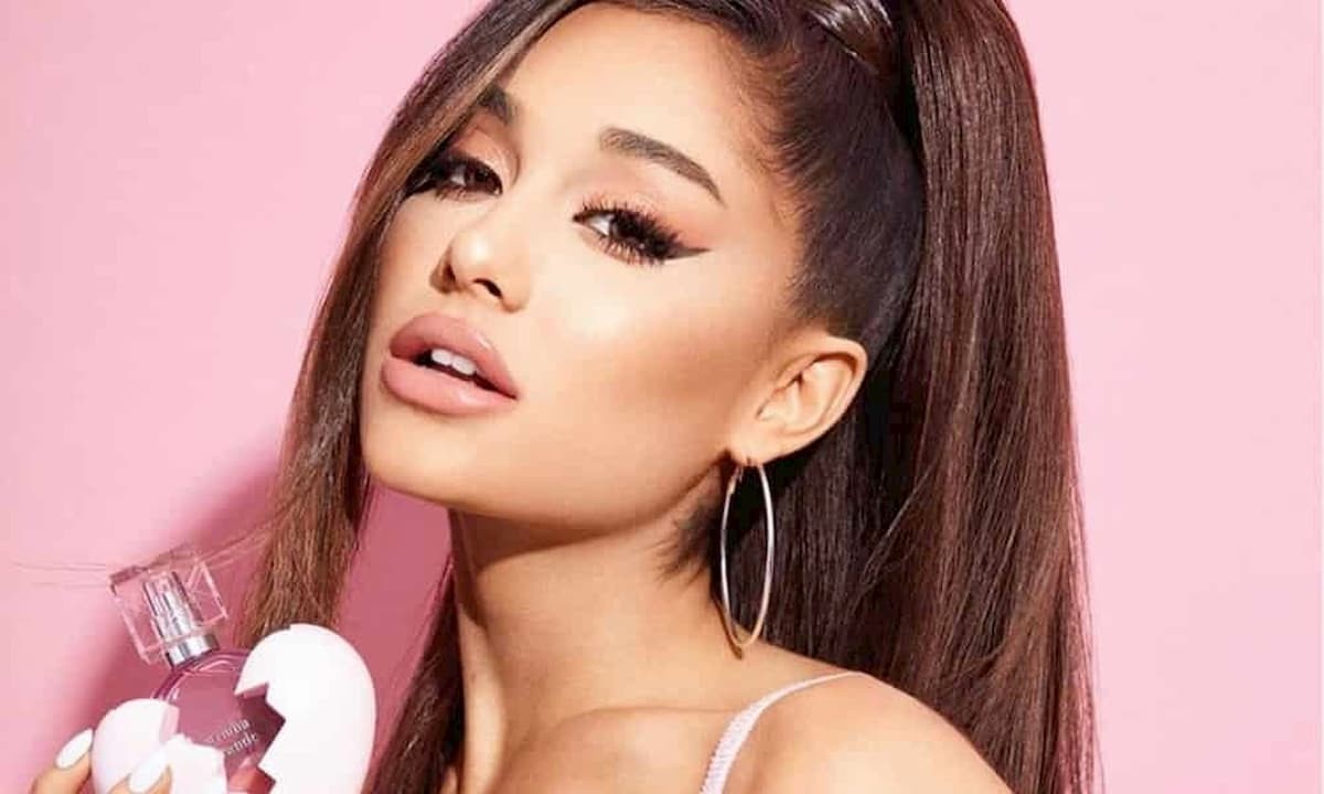 Así luce la famosa actriz y cantante Ariana Grande sin maquillaje.