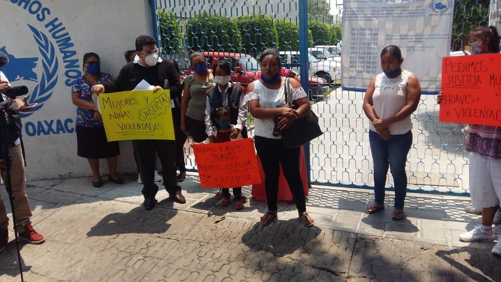 Mujeres denuncian agresiones físicas y sexuales por agente de Huazantlán del Río, Oaxaca