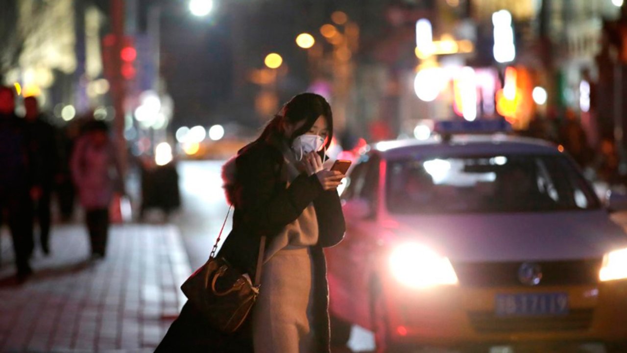 China recibe demandas por parte de sobrevivientes de COVID-19 en EU.