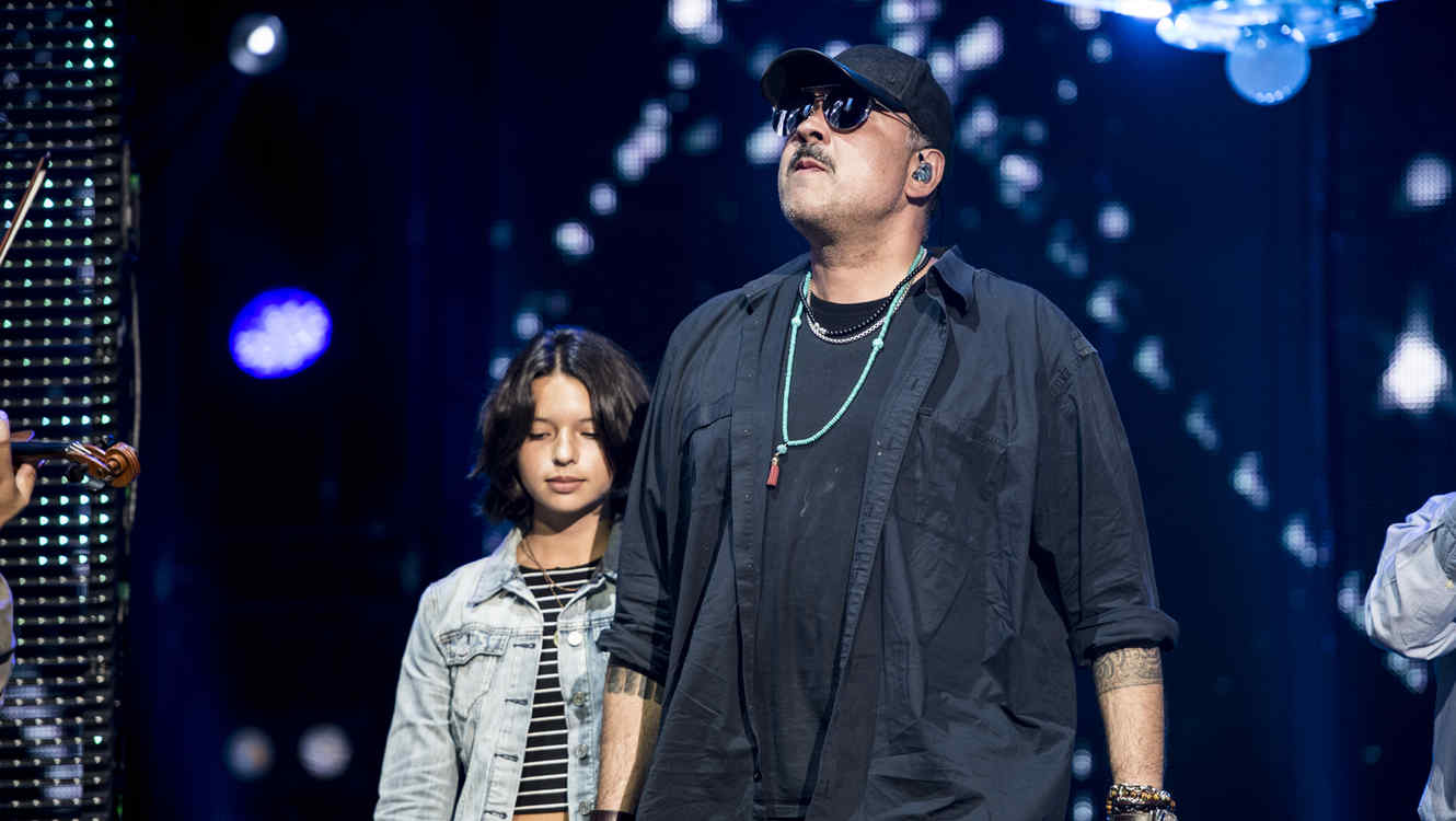 Ángela Aguilar sorprende con nuevo tinte de cabello