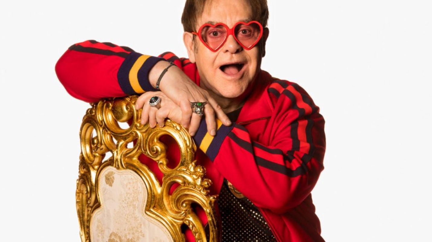 Elton John recibe demanda por parte de su ex esposa.