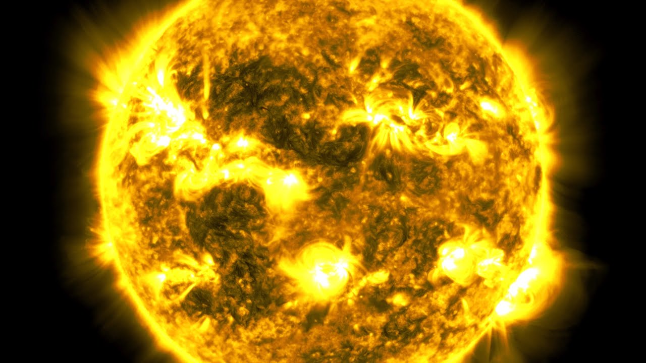 Con más de 425 millones de imágenes La Nasa hace y publica video de una hora del Sol.