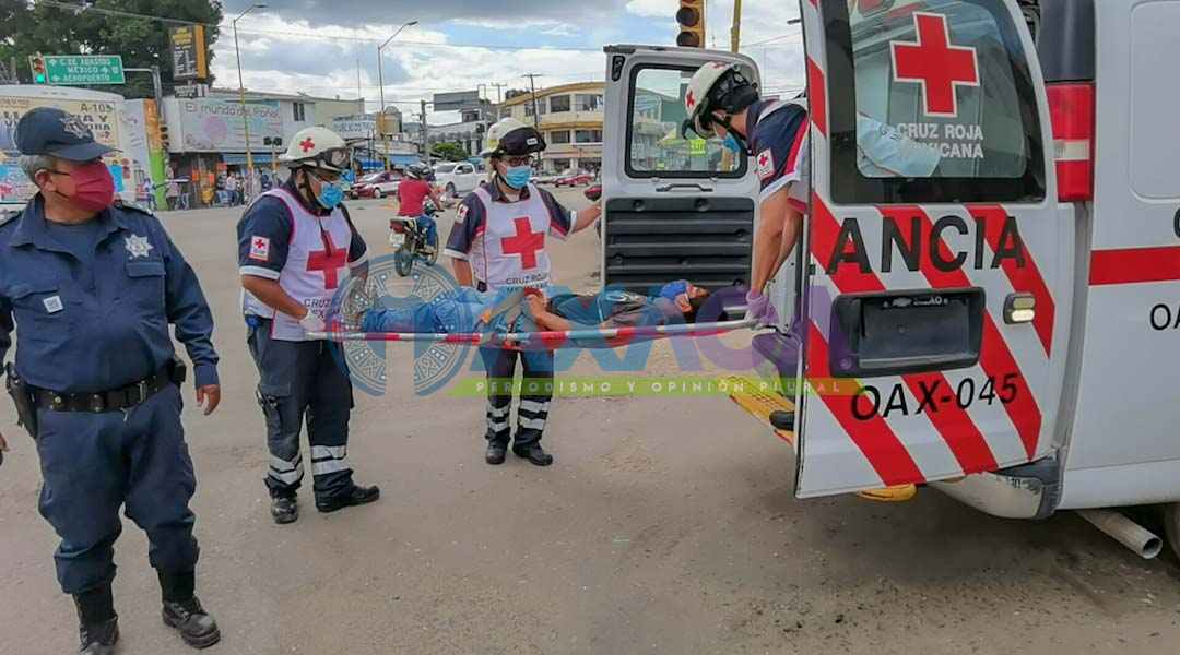 Lesionan con navaja a limpia parabrisas en la Central de Abasto, Oaxaca.