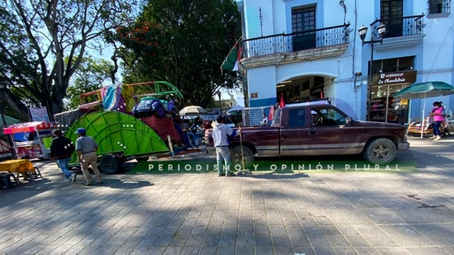 Ferieros dejan libre el zócalo capitalino; se desconoce los acuerdos que tomaron