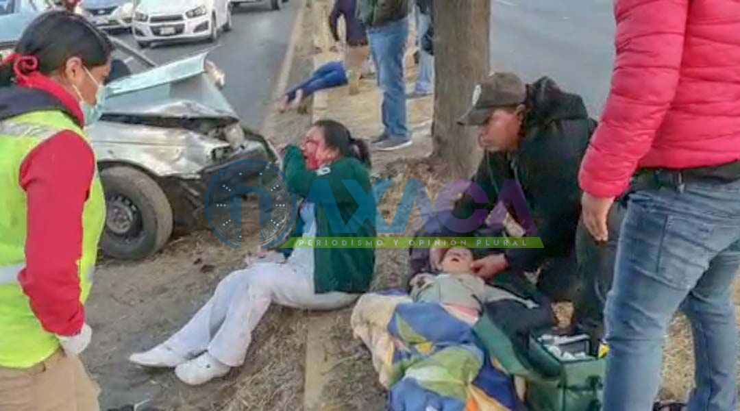 Una menor y un adulto los fallecidos en choque de Brenamiel, Oaxaca