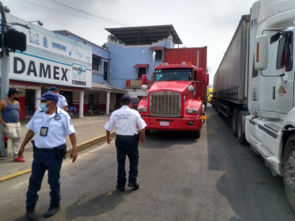 Recupera SSPO tracto camión con reporte de robo