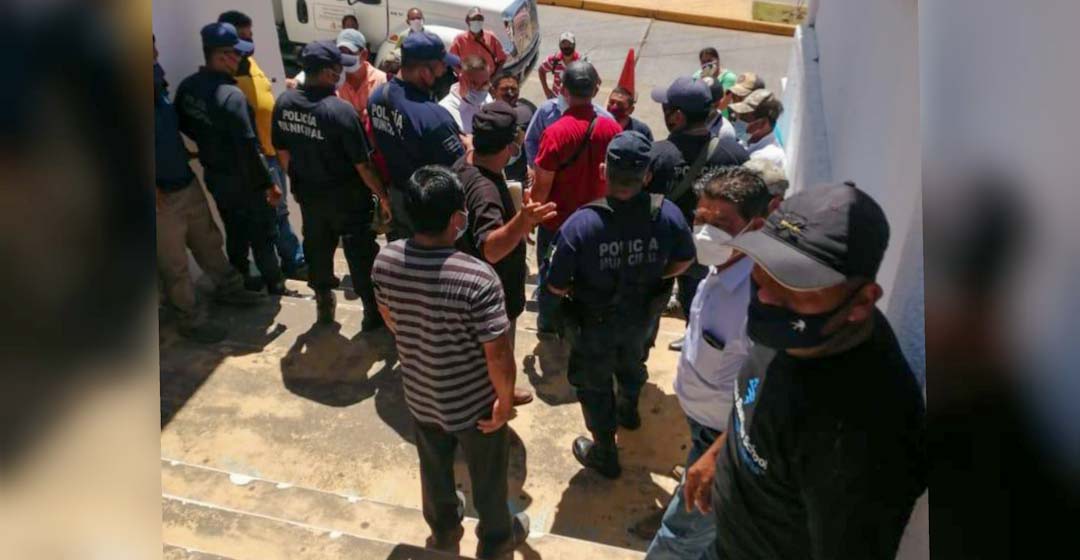 Mantienen secuestradas a Siete personas en Palacio Municipal de Matías Romero, Oaxaca