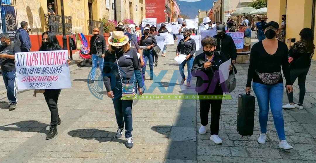 `Nacho botarga loca, a las mujeres no se toca´; exigen justicia sindicalizadas del STPEIDCEO