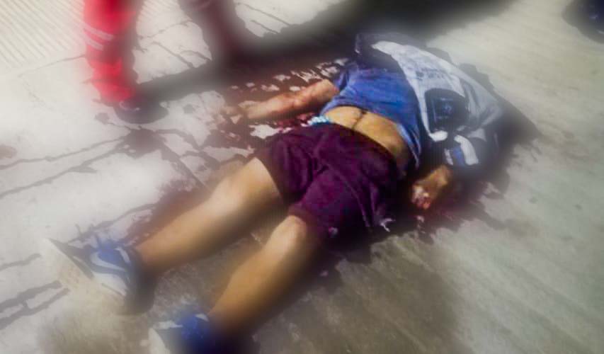 VIDEO: A puñaladas matan al changuito