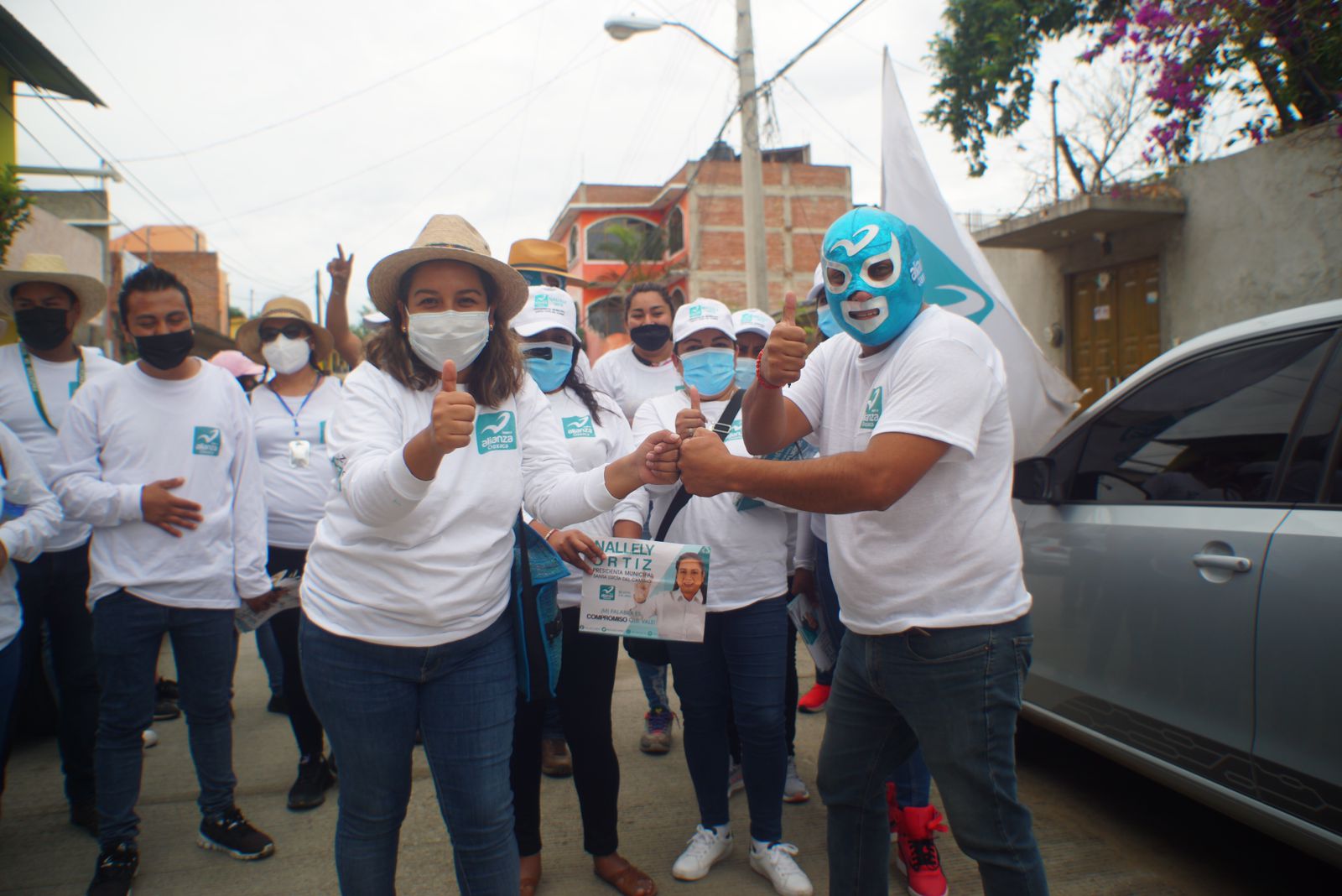 Sin padrinos políticos avanza la campaña de Nallely Ortiz en Santa Lucía del Camino