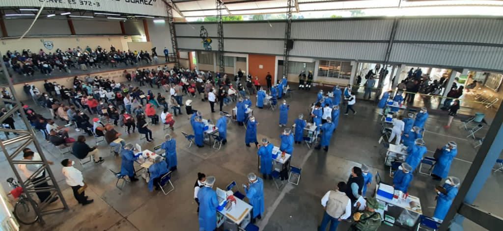 Habilita Huajuapan de León, puesto de vacunación más grande de la Región Mixteca