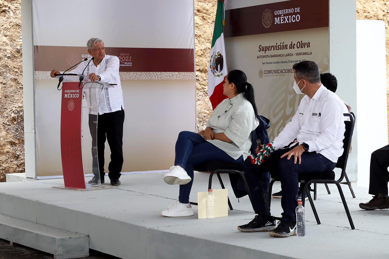 Autopista de Oaxaca a la Costa se entregará en julio de 2022