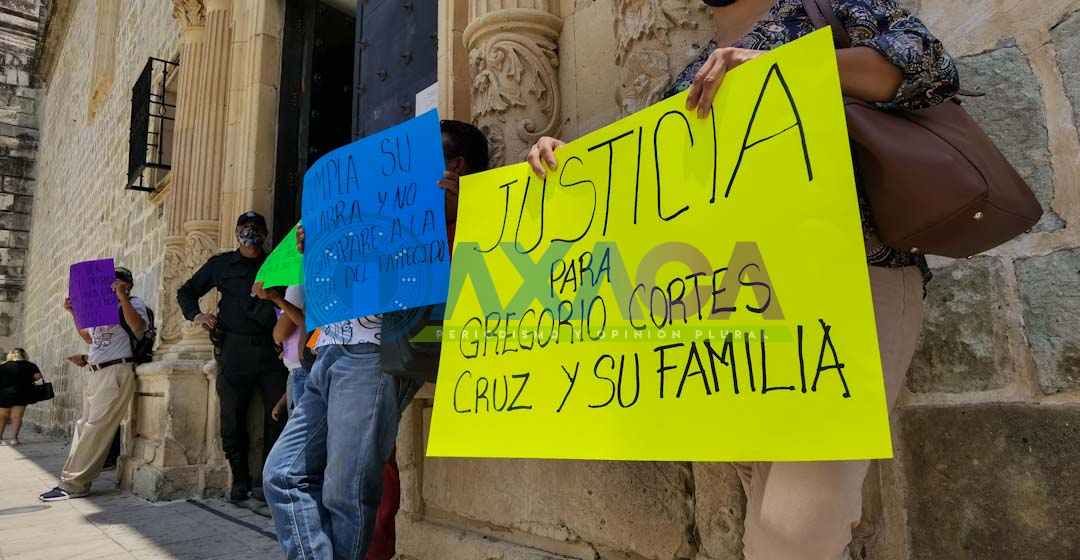 Oswaldo Jarquín nos dejó en el desamparo: familiares de inspector asesinado en andador turístico de Oaxaca