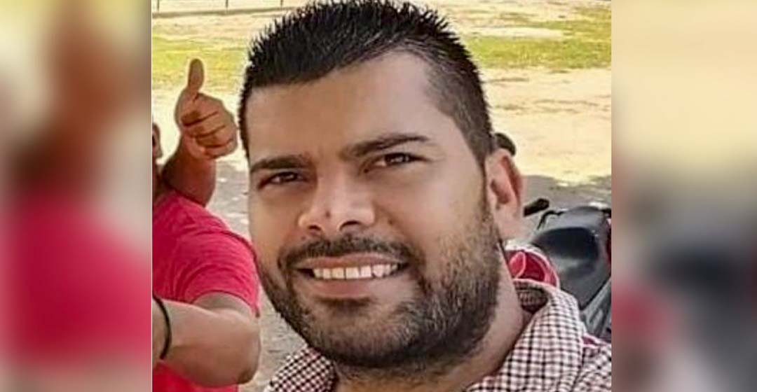 Exhiben a funcionario del Registro Civil, Oaxaca en el tendedero de morosos