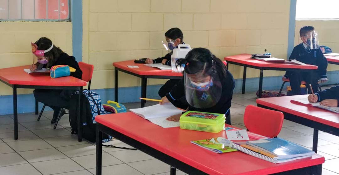 De manera presencial, mixto y a distancia, inician clases en Oaxaca