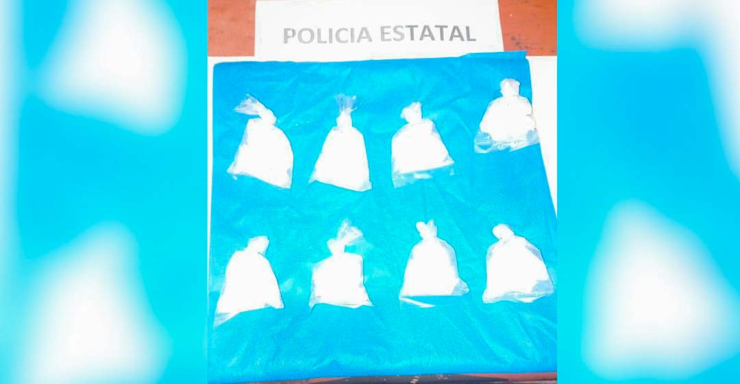 Capturan a presunto narcomenudista en la Costa; viajaba con bolsas de Cristal