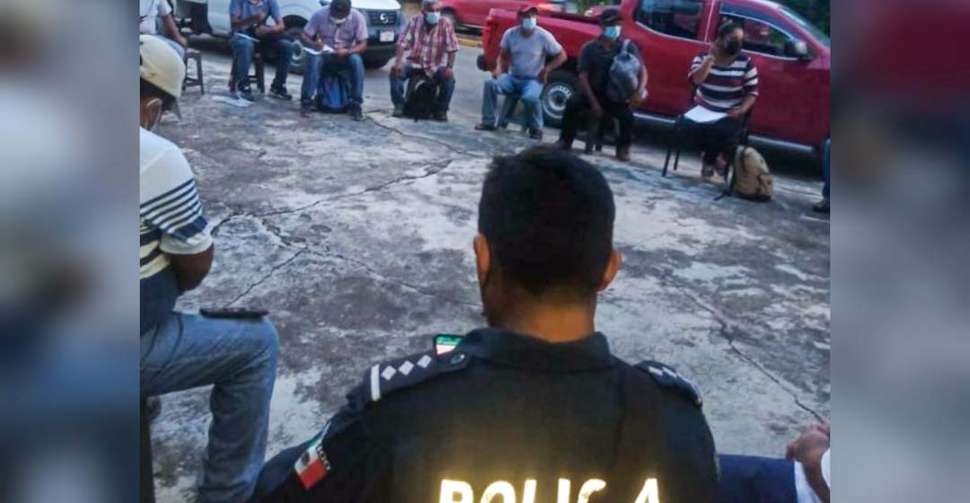 Liberan a policías estatales y pagadoras de Bienestar en Jocotepec; edil sigue retenido