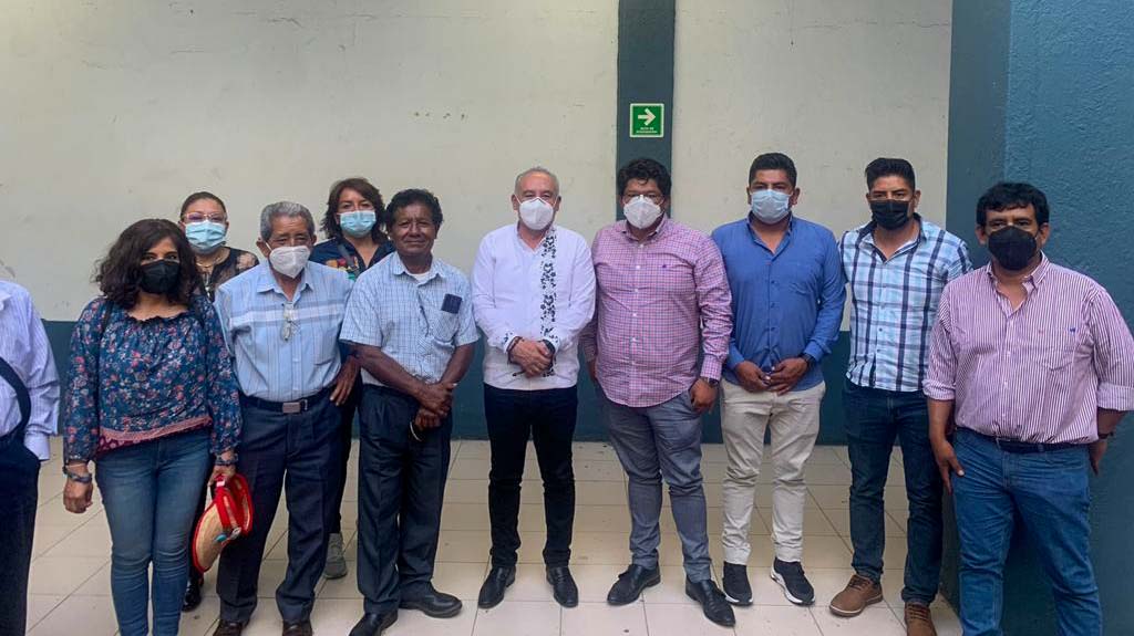 Se reúne Heliodoro Díaz con Comité Ejecutivo del STEUABJO