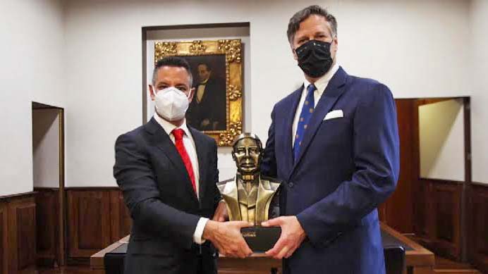 LO QUE MERECE SER VISTO