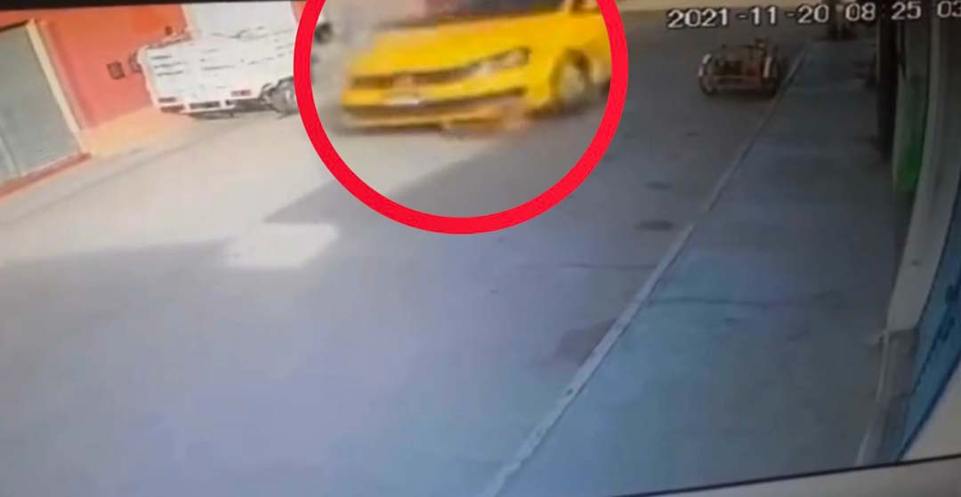 Fiscalía y Semovi van contra taxista que arrolló a lomito