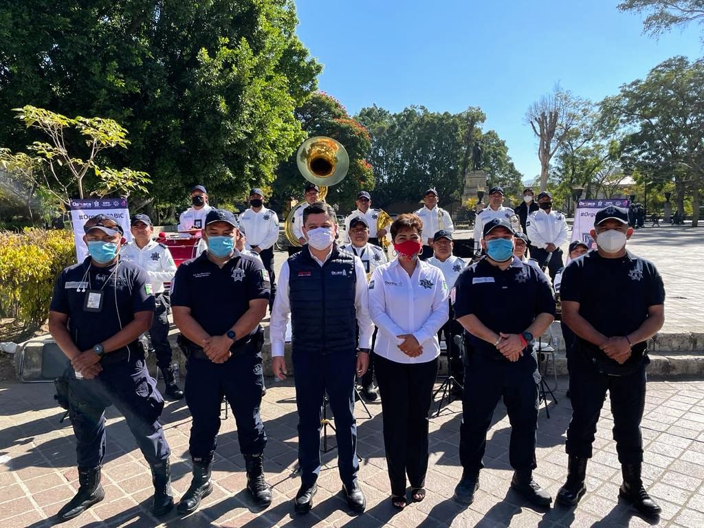 Participa la SSPO en el banderazo “vacaciones decembrinas 2021”