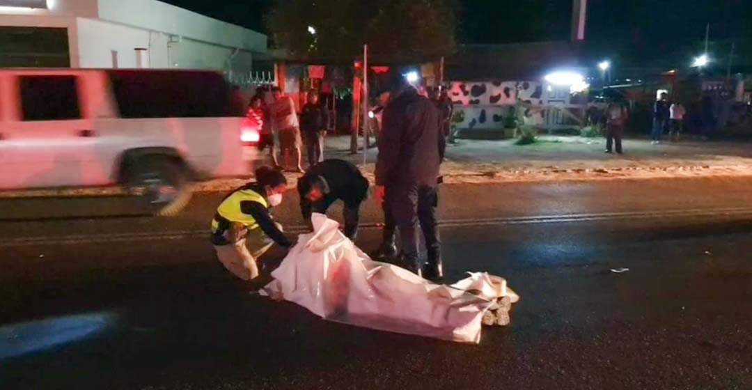 Vehículo fantasma arrolla a masculino en la 190 a la altura de la Joya, Oaxaca