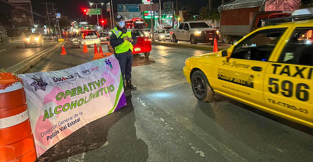 Implementa SSP operativo preventivo alcoholímetro en Oaxaca por la Policía Vial del Estado