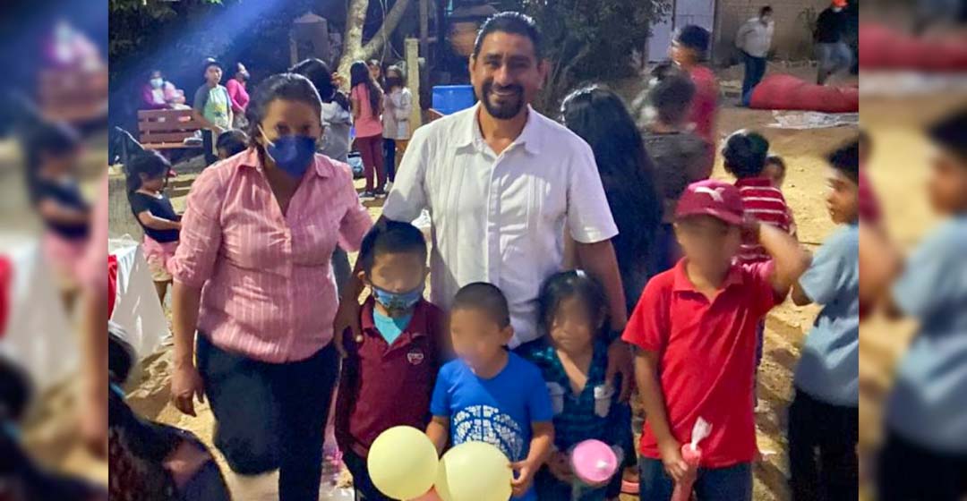 ¡No se quedaron sin reyes!, niños y niñas de colonias sin servicios básicos en Xoxo recibieron regalos