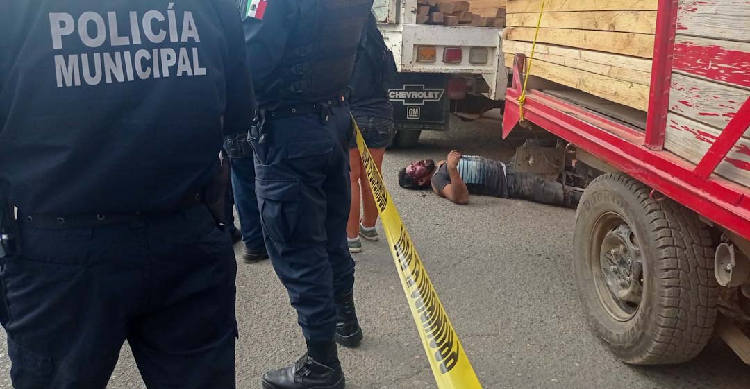 Balean a hombre en mercado de maderas de la Central de Abasto, Oaxaca