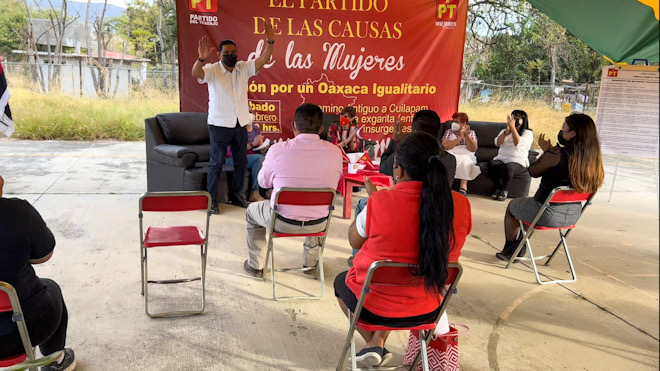 Encuentro de mujeres con Casiano Luis Mejía en Xoxo