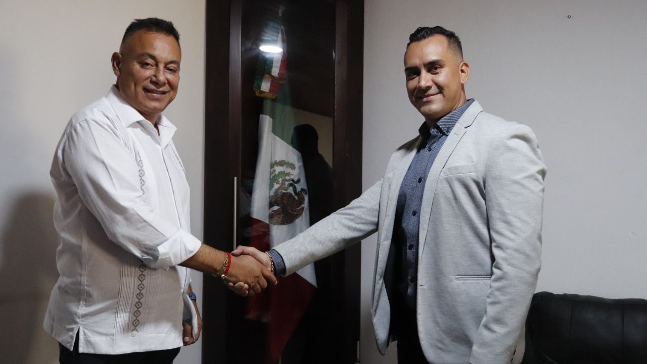 Nombra Chente Castellanos a Eric Ortiz, Presidente del DIF Municipal de Xoxocotlán