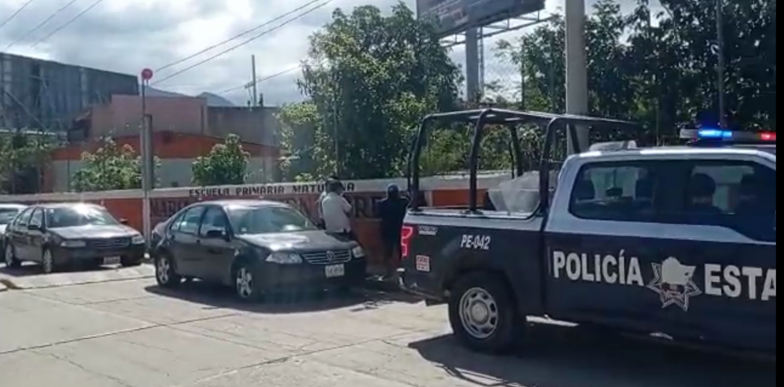 VIDEO: identifican a intendente ejecutado en escuela primaria de Hacienda Blanca, Oaxaca