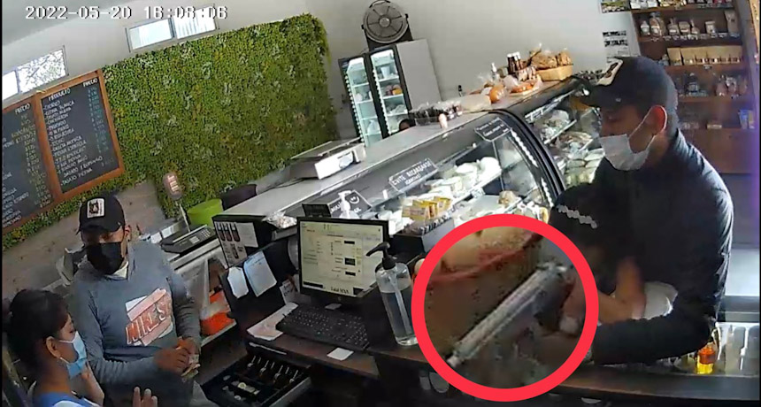 VIDEO: Identifican a asaltantes de cremería en Xoxocotlán