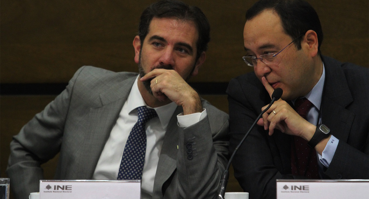 Redistritación por el INE y reorganización de Morena por la militancia