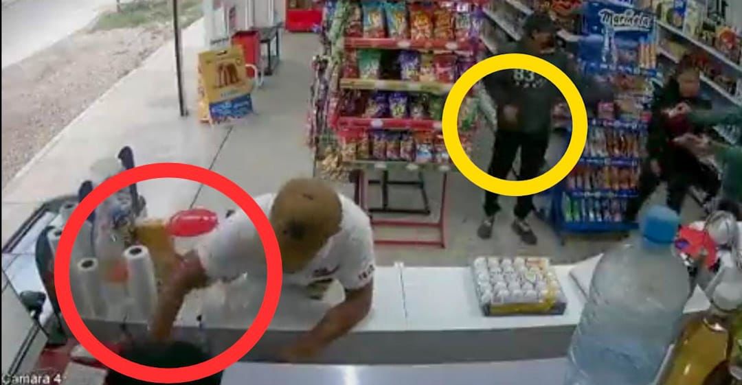 VIDEO: sujetos armados asaltan de nueva cuenta tienda en Cruz Blanca, Oaxaca