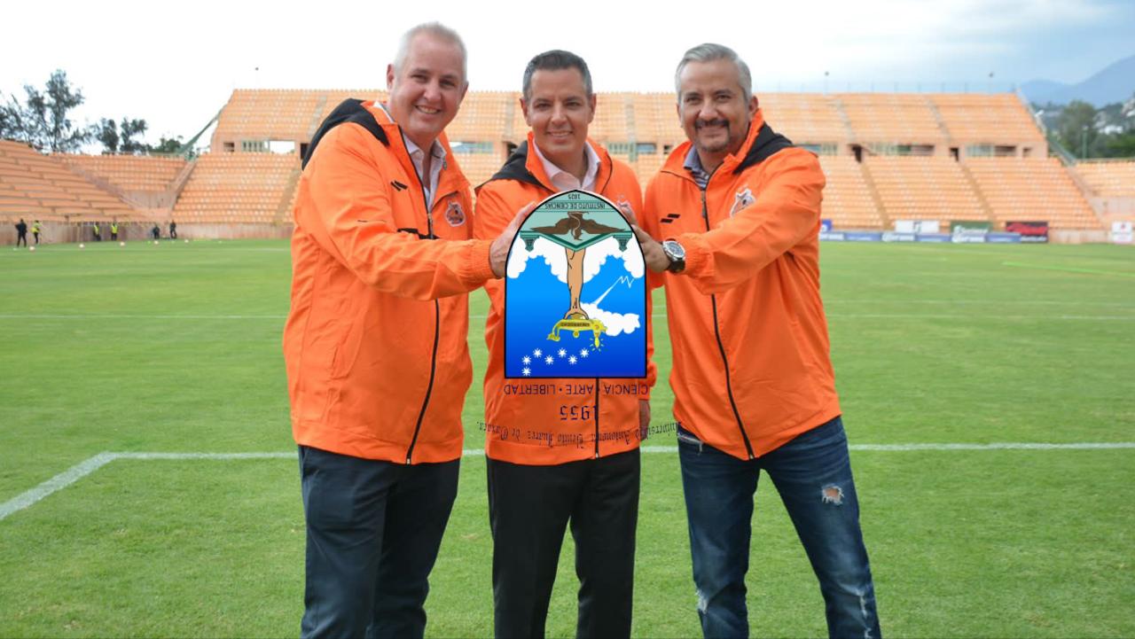 En plena crísis financiera, la UABJO adopta al equipo de fútbol Alebrijes de Oaxaca
